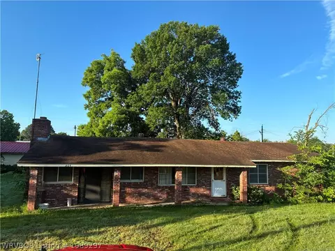604 Del Norte Ave, Wister, OK 74966