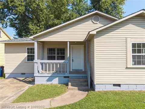 Exterior - 4615 Spradling Ave, Fort Smith, AR 72904 photo 2 of 4