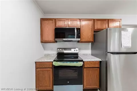 Kitchen - 521 N 36th St, Fort Smith, AR 72903 photo 2 of 4