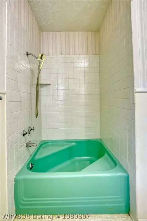 Bath - 1501 S 36th St, Fort Smith, AR 72903 photo 6 of 7