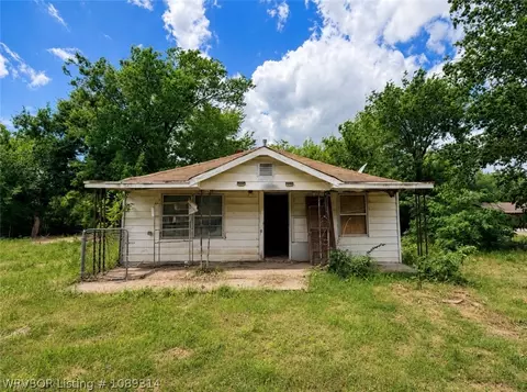 30155 82 Hwy, Stigler, OK 74462
