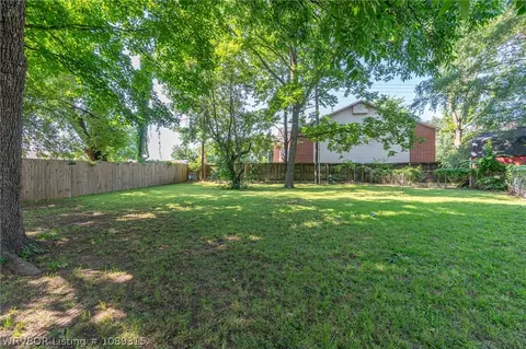 Exterior - 1906 Magnolia Dr, Fort Smith, AR 72908 photo 8 of 10