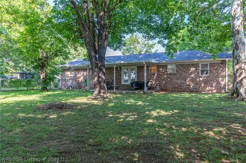 Exterior - 1906 Magnolia Dr, Fort Smith, AR 72908 photo 5 of 10