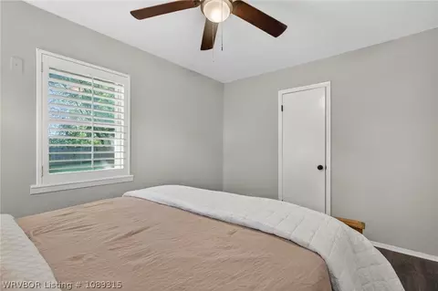 Bedroom - 1906 Magnolia Dr, Fort Smith, AR 72908 photo 7 of 8
