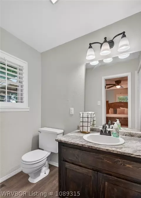Bath - 1906 Magnolia Dr, Fort Smith, AR 72908 photo 4 of 4