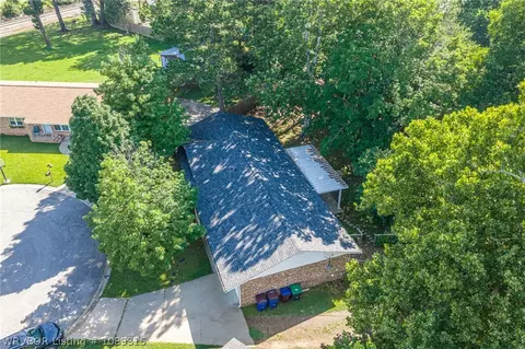 View/Area - 1906 Magnolia Dr, Fort Smith, AR 72908 photo 2 of 7