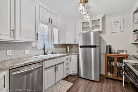 Kitchen - 1906 Magnolia Dr, Fort Smith, AR 72908 photo 1 of 4