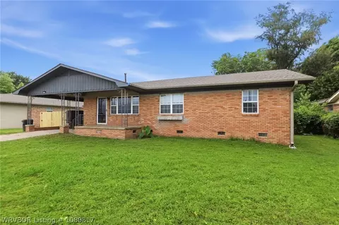 Exterior - 7300 Jenny Lind Rd, Fort Smith, AR 72908 photo 2 of 3