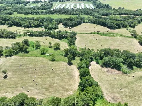 15593 Red Barn Rd, Cameron, OK 74932 photo 9