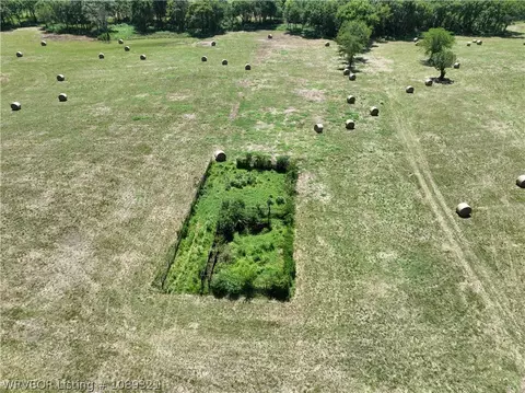 15593 Red Barn Rd, Cameron, OK 74932 photo 3