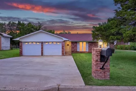 200 Georgia Pl, Poteau, OK 74953