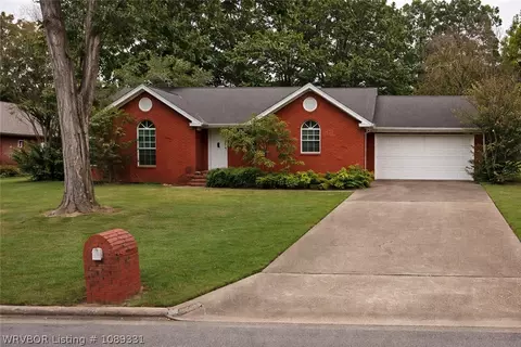 3528 Muirfield Cir, Fort Smith, AR 72908