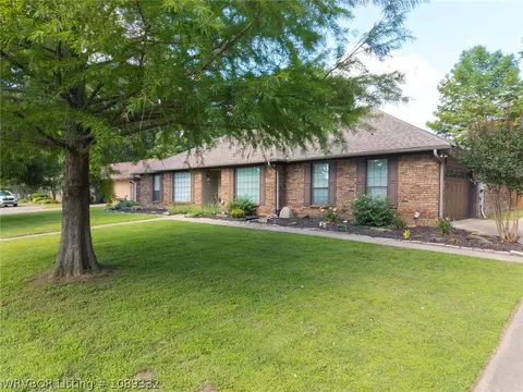 10117 Jenny Lind Rd, Fort Smith, AR 72908 photo 2