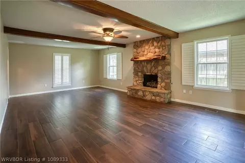 Living - 9600 River Ridge Rd, Fort Smith, AR 72903 photo 4 of 4