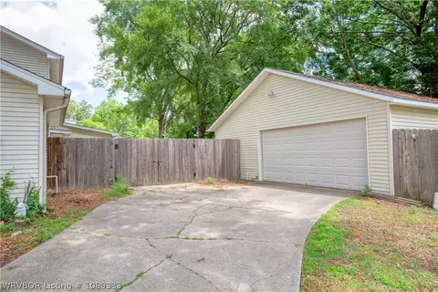 Exterior - 9600 River Ridge Rd, Fort Smith, AR 72903 photo 6 of 12