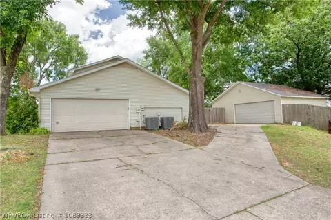 Exterior - 9600 River Ridge Rd, Fort Smith, AR 72903 photo 5 of 12