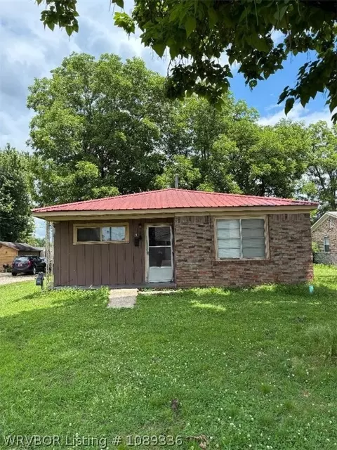 116 S Alaska Ave, Spiro, OK 74959