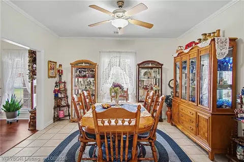 Dining - 4 Katie Ct, Lavaca, AR 72941 photo 1 of 2