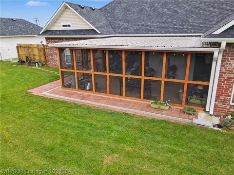 Exterior - 4 Katie Ct, Lavaca, AR 72941 photo 10 of 10