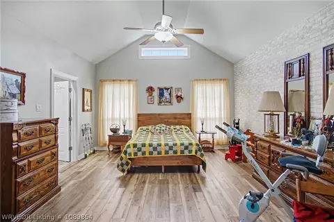 Bedroom - 4 Katie Ct, Lavaca, AR 72941 photo 1 of 8