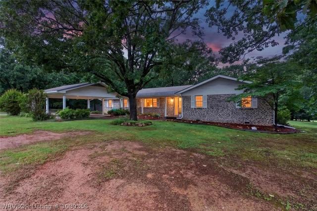 34127 Ridge Rd, Poteau, OK 74953