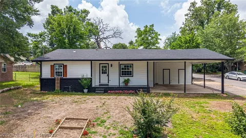 602 Cartwright St, Van Buren, AR 72956
