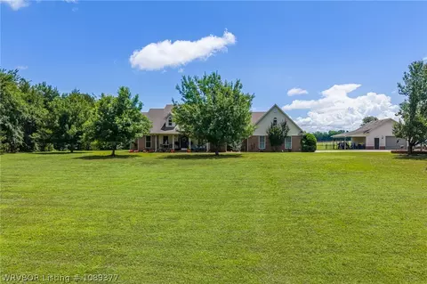 417 N Rattlesnake Rd, Charleston, AR 72933