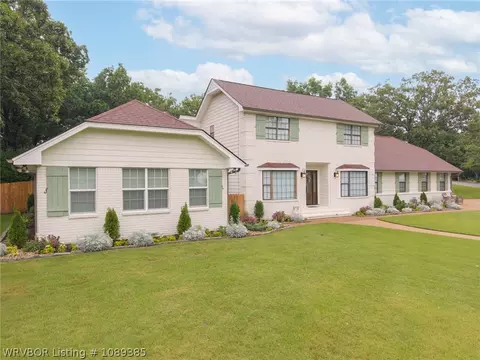 Exterior - 10308 Stoneleige St, Fort Smith, AR 72908 photo 8 of 12