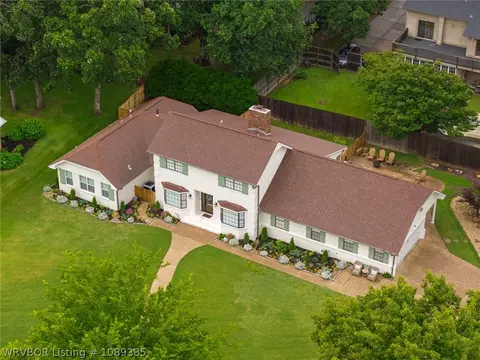 View/Area - 10308 Stoneleige St, Fort Smith, AR 72908 photo 3 of 5