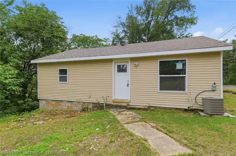 601 Sicard Ave, Arkoma, OK 74901