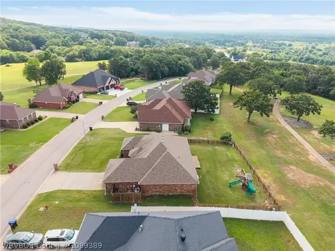 View/Area - 3309 Golf Course Dr, Alma, AR 72921 photo 3 of 10