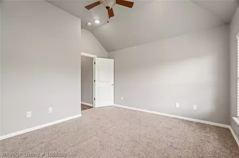 Bedroom - 3309 Golf Course Dr, Alma, AR 72921 photo 3 of 7