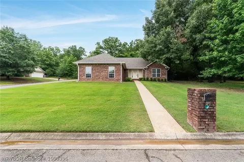 Exterior - 1427 Christopher St, Lavaca, AR 72941 photo 4 of 9