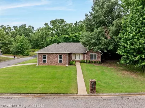Exterior - 1427 Christopher St, Lavaca, AR 72941 photo 3 of 9