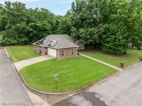View/Area - 1427 Christopher St, Lavaca, AR 72941 photo 1 of 9