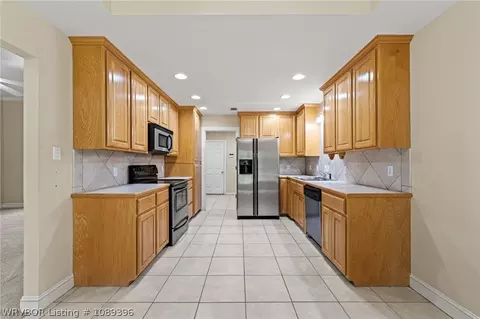 Kitchen - 1427 Christopher St, Lavaca, AR 72941 photo 1 of 3