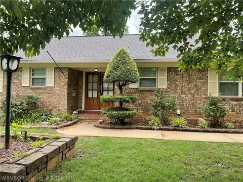 Exterior - 1903 S 47th St, Fort Smith, AR 72903 photo 3 of 3