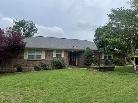 Exterior - 1903 S 47th St, Fort Smith, AR 72903 photo 2 of 3