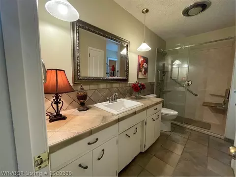Bath - 1903 S 47th St, Fort Smith, AR 72903 photo 4 of 7