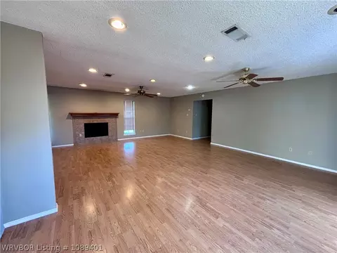 Living - 5203 E Highway 45, Fort Smith, AR 72916 photo 1 of 2