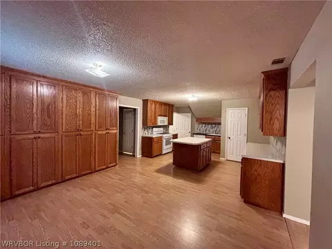 Kitchen - 5203 E Highway 45, Fort Smith, AR 72916 photo 1 of 2