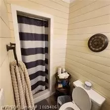 Bath - 8106 Holly Ave, Fort Smith, AR 72908 photo 2 of 2