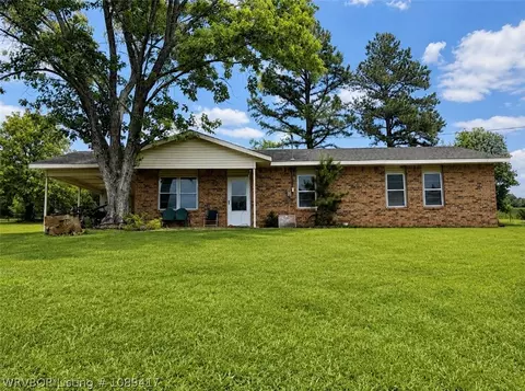 472591 State Highway 101, Muldrow, OK 74948