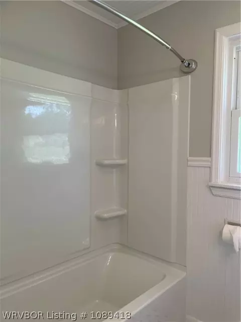 Bath - 2618 S M St, Fort Smith, AR 72901 photo 5 of 6