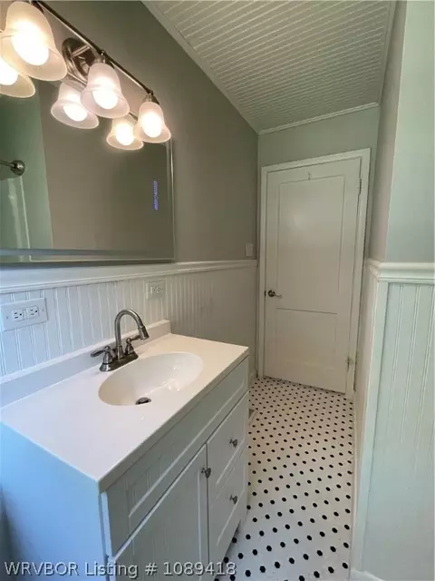 Bath - 2618 S M St, Fort Smith, AR 72901 photo 1 of 6