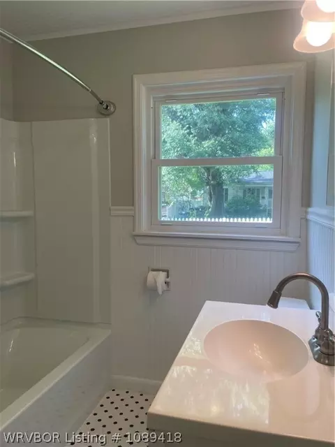 Bath - 2618 S M St, Fort Smith, AR 72901 photo 6 of 6