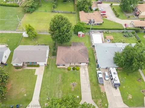 View/Area - 1510 40th St, Fort Smith, AR 72903 photo 4 of 6