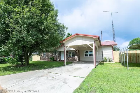 717 Hancock St, Charleston, AR 72933