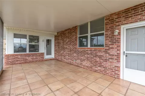 Exterior - 3829 Tpc Dr, Alma, AR 72921 photo 7 of 14