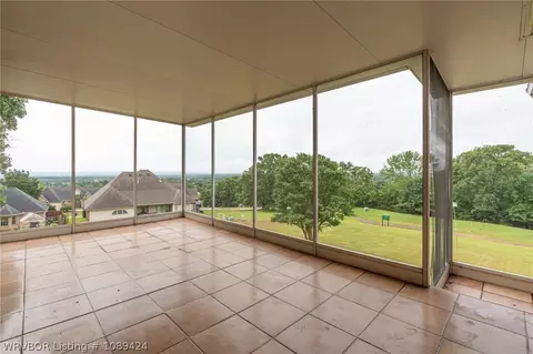 Exterior - 3829 Tpc Dr, Alma, AR 72921 photo 5 of 14